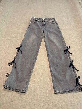 Wide-Leg Gray Jeans with Side Bow Accents - Women